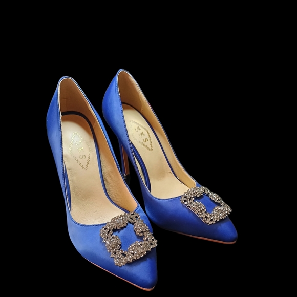 NWOT EKS Royal Satin Pumps W/Rhinestone Embellishments On Toe. - Picture 4 of 16